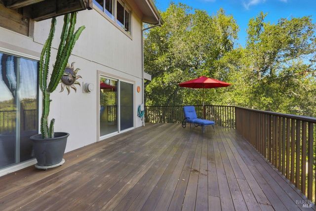$1,749,000 | 16 Burning Tree Drive, Novato, CA 94949