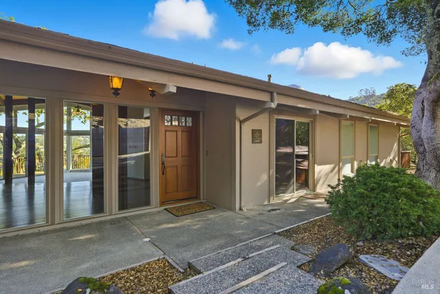 $1,699,000 | 16 Burning Tree Drive, Novato, CA 94949