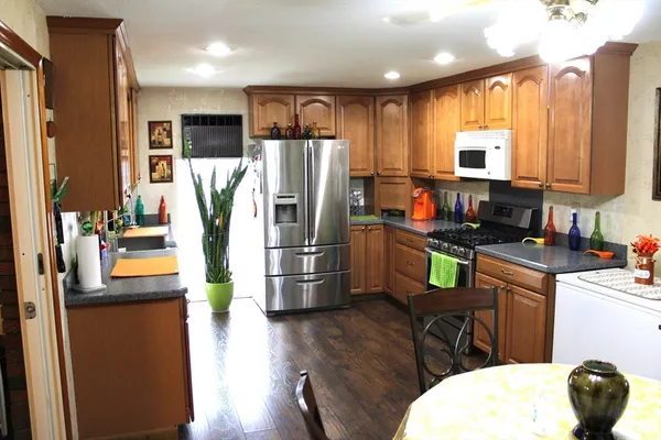 $339,000 | 27 Old Chicopee Street, Chicopee, MA 01013