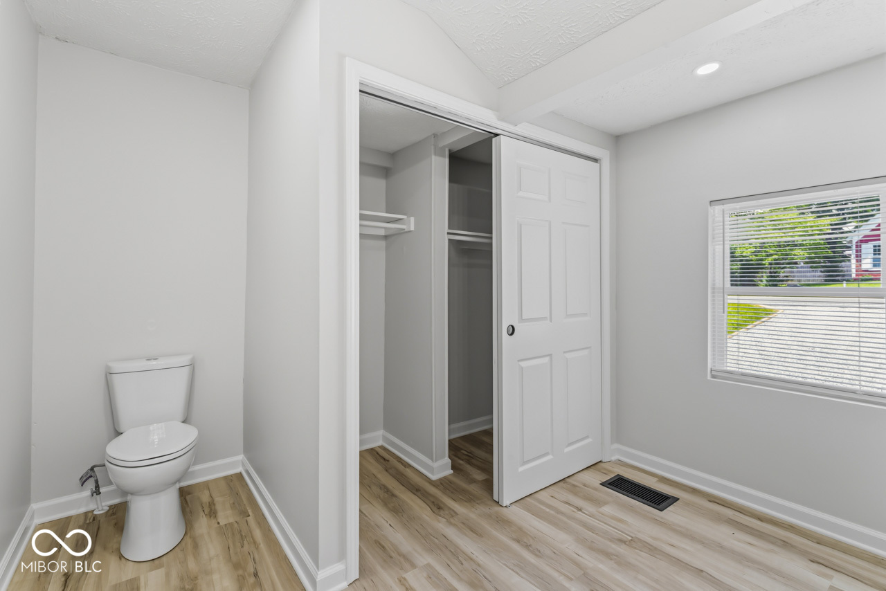 5547 West Southport Road Indianapolis, IN 46221 - Photo 24 of 39