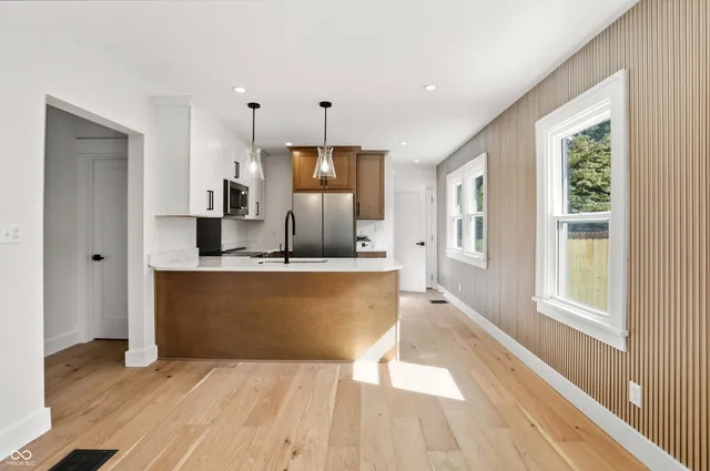 $409,900 | 5527 Carrollton Avenue, Indianapolis, IN 46220