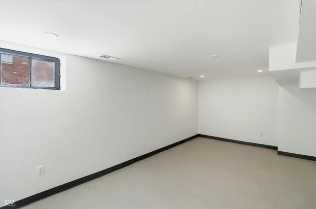 $409,900 | 5527 Carrollton Avenue, Indianapolis, IN 46220