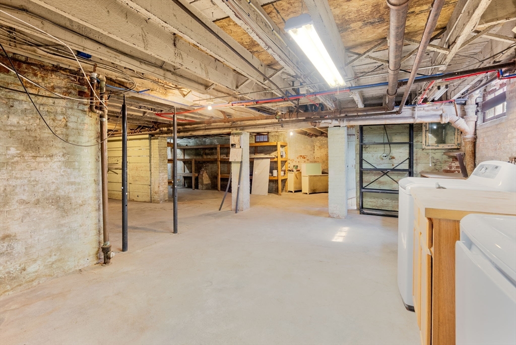 30 Firglade Avenue Springfield, MA 01108 - Photo 33 of 40