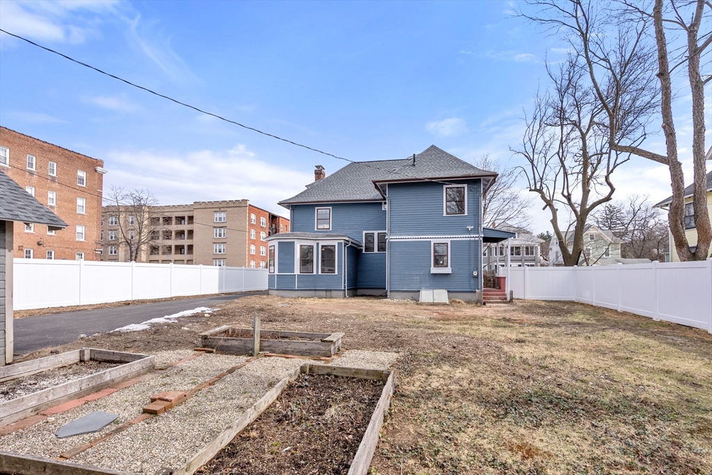 30 Firglade Avenue Springfield, MA 01108 - Photo 35 of 40