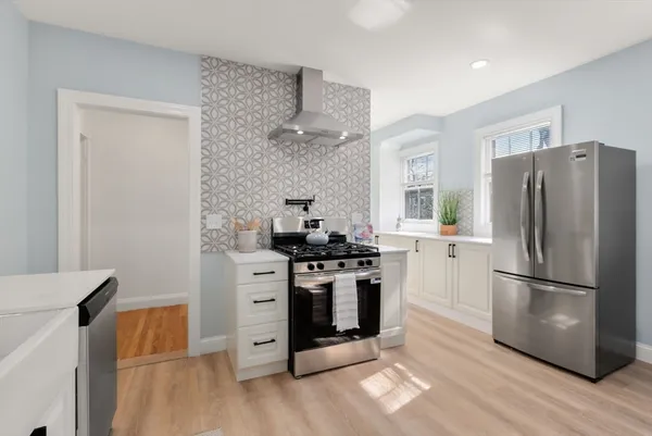 $549,900 | 30 Firglade Avenue, Springfield, MA 01108