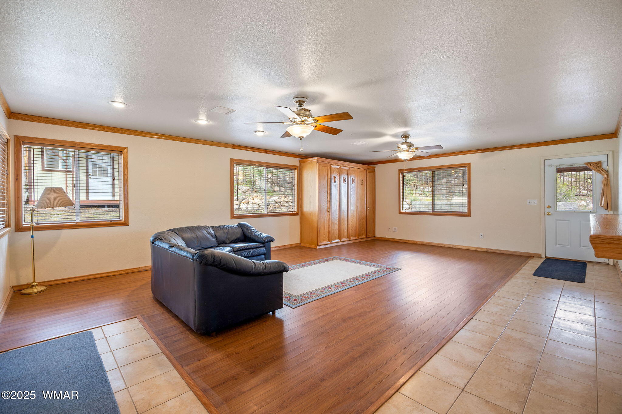 3368 Buckskin Canyon Road Heber, AZ 85928 - Photo 41 of 48 a living room with furniture and a window