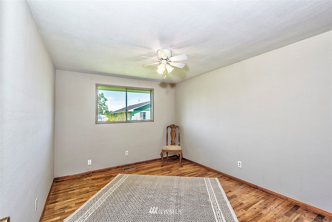 17697 Greenacres Road Mount Vernon, WA 98273 - Photo 10 of 13 Gallery Image 10