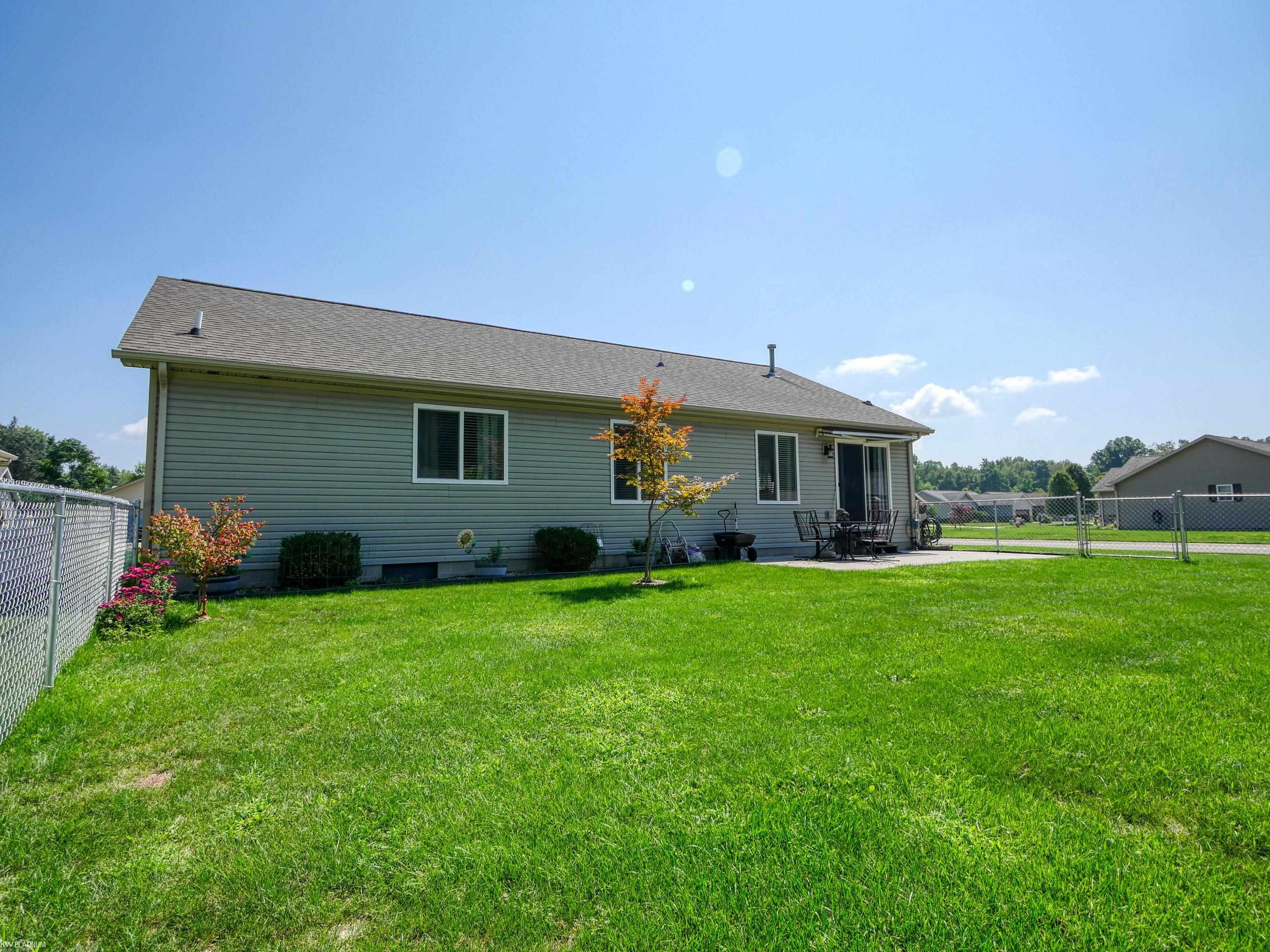 9532 Amy Road Algonac, MI 48001 - Photo 10 of 33 50119281-9.JPG