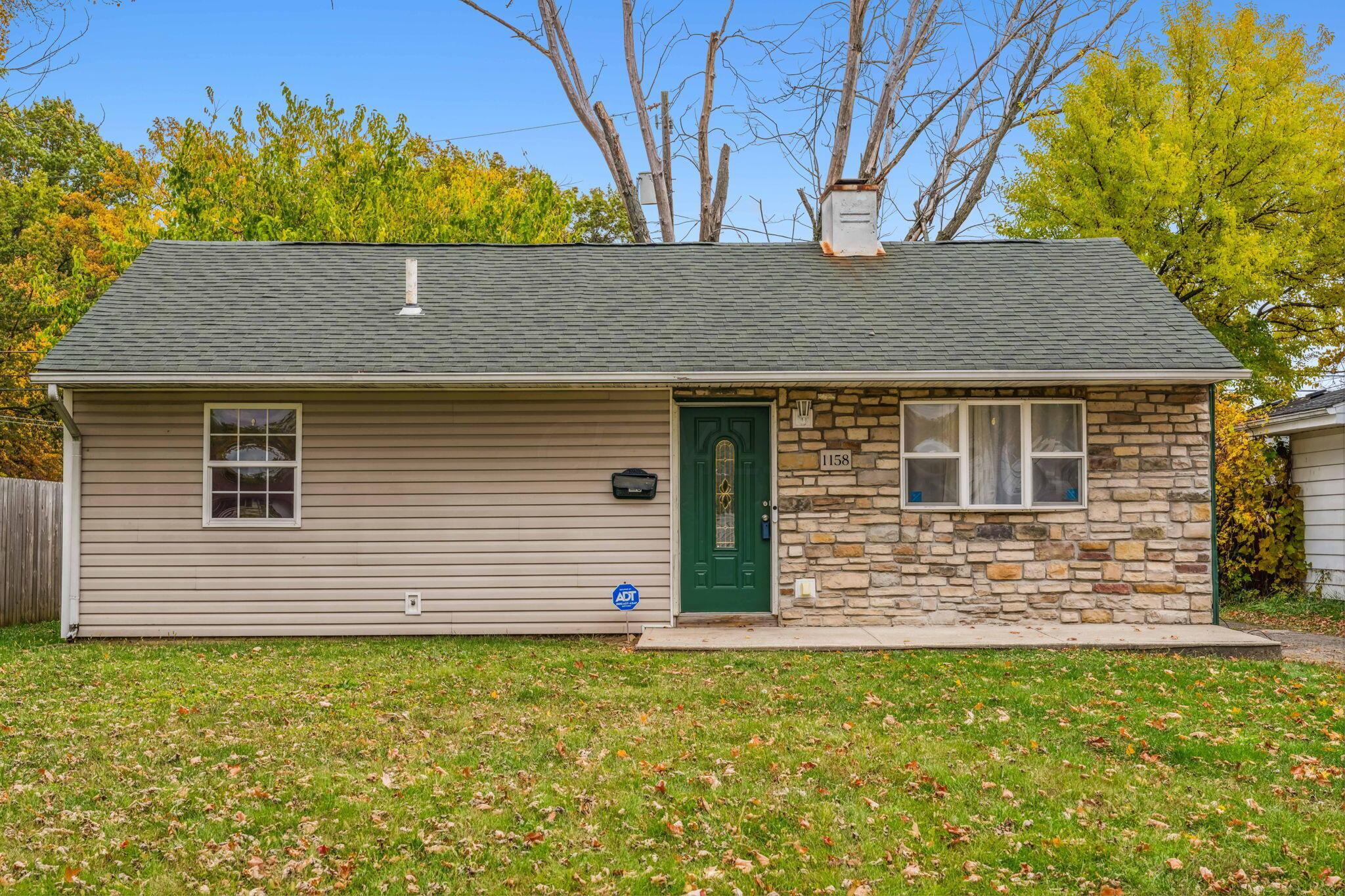 1158 South Hampton Road Columbus, OH 43227 - Photo 29 of 29 Front View