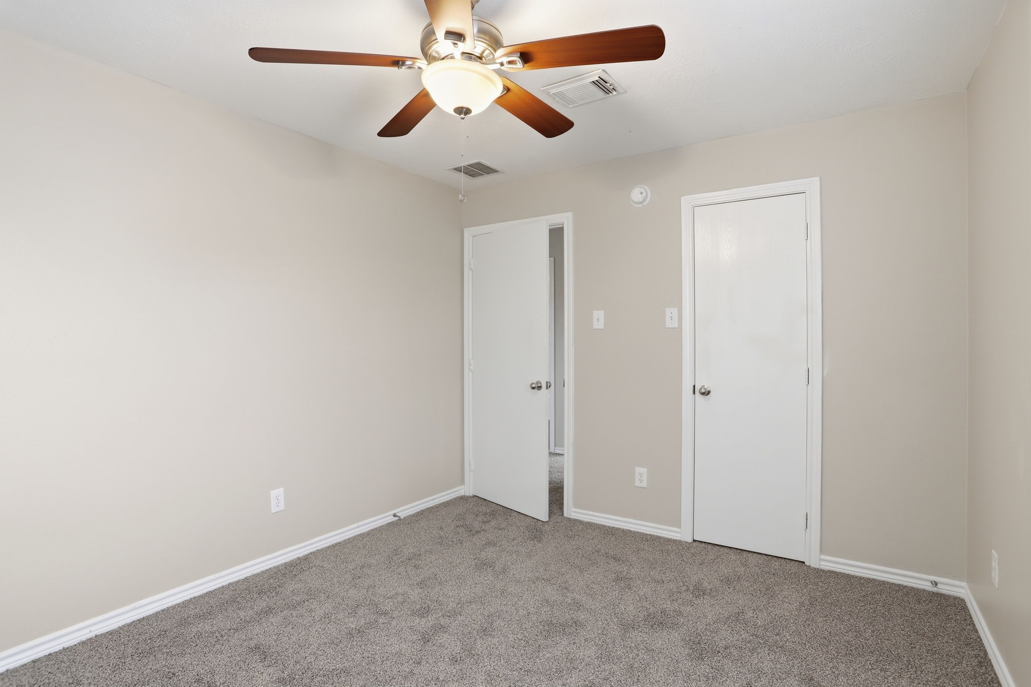 2325 Shady Tree Lane Conroe, TX 77301 - Photo 32 of 46
