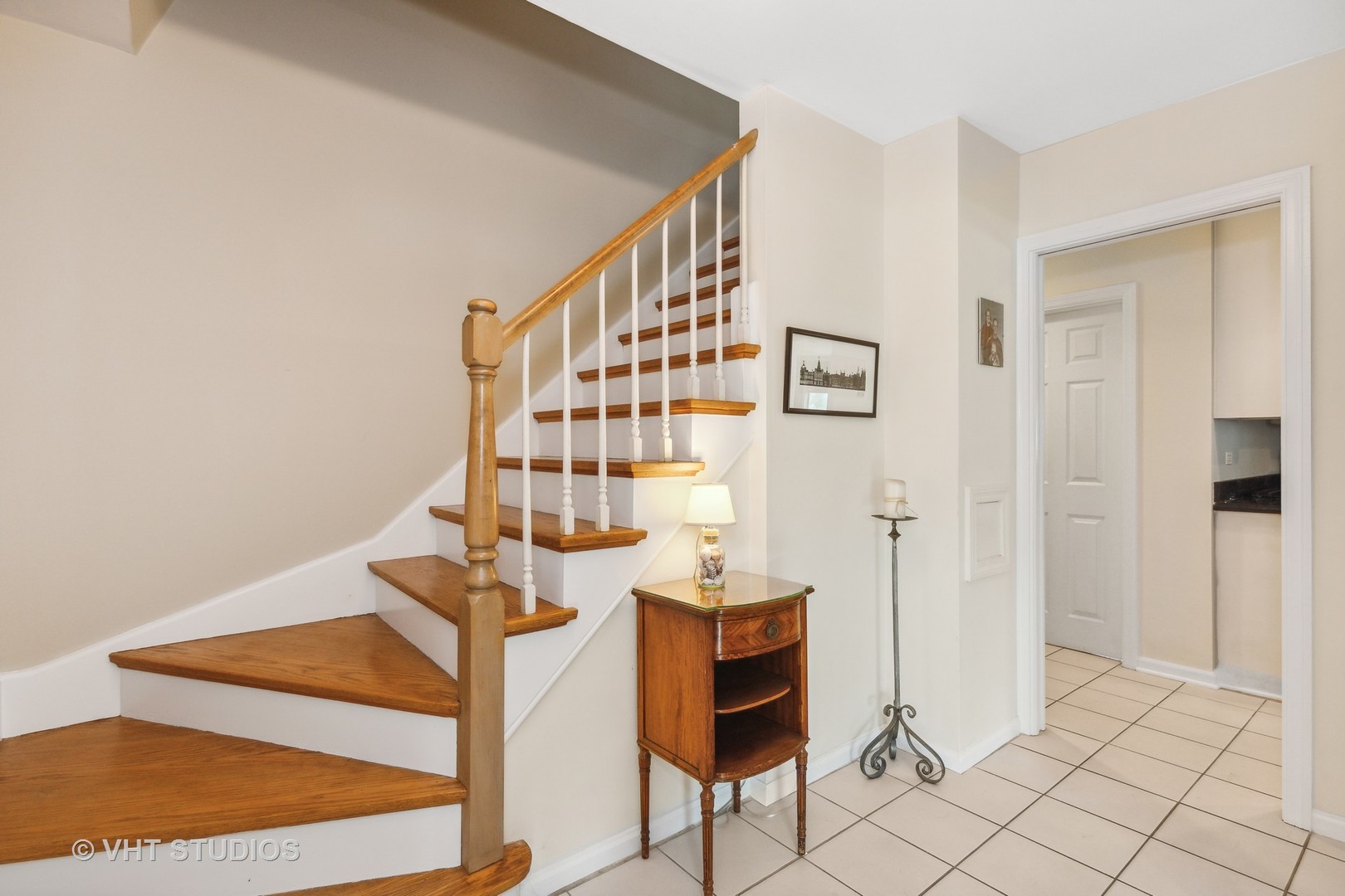851 Warrington Road Deerfield, IL 60015 - Photo 6 of 25 a view of entryway with wooden floor