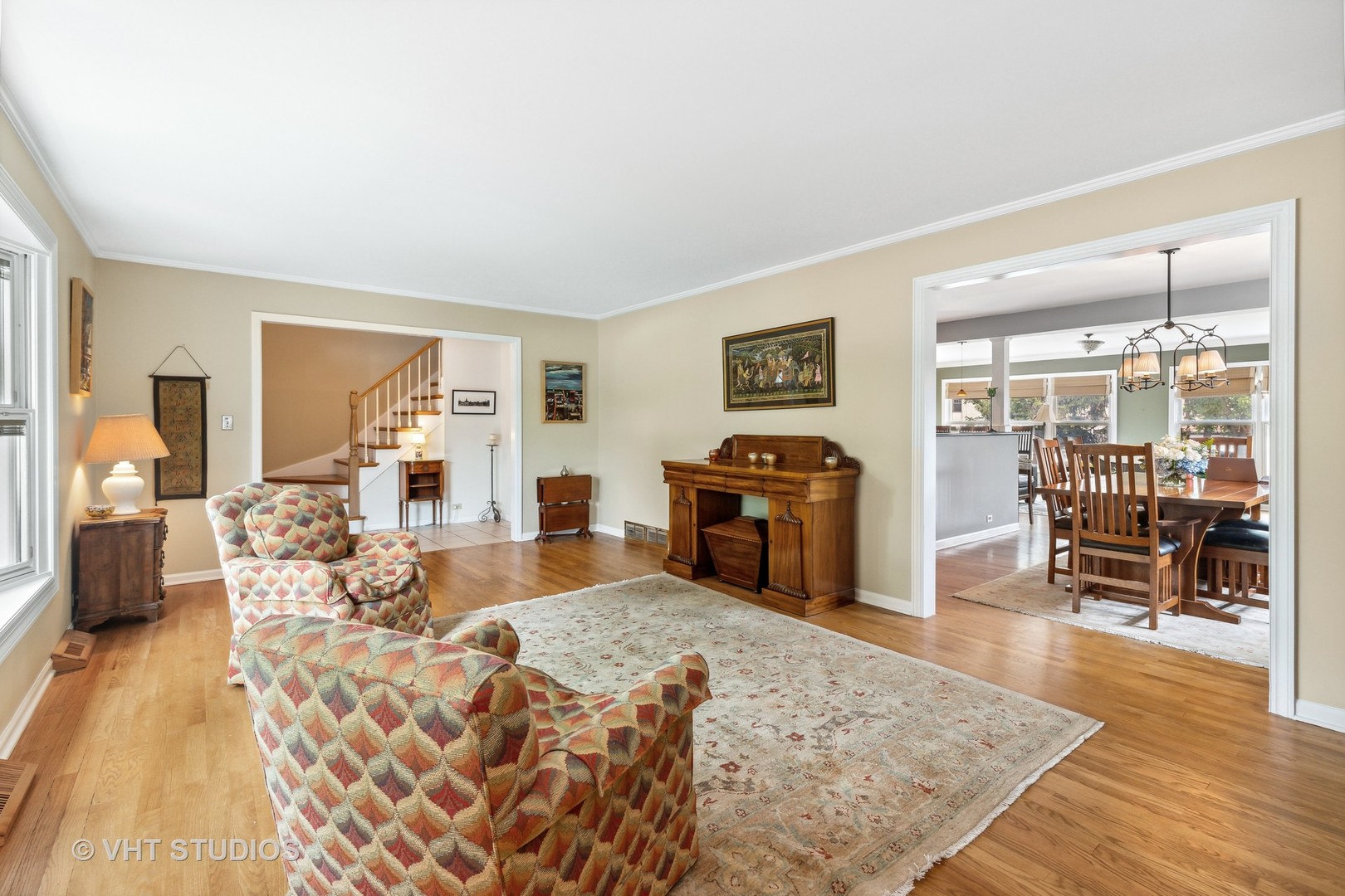 851 Warrington Road Deerfield, IL 60015 - Photo 7 of 25 a living room with furniture and a wooden floor