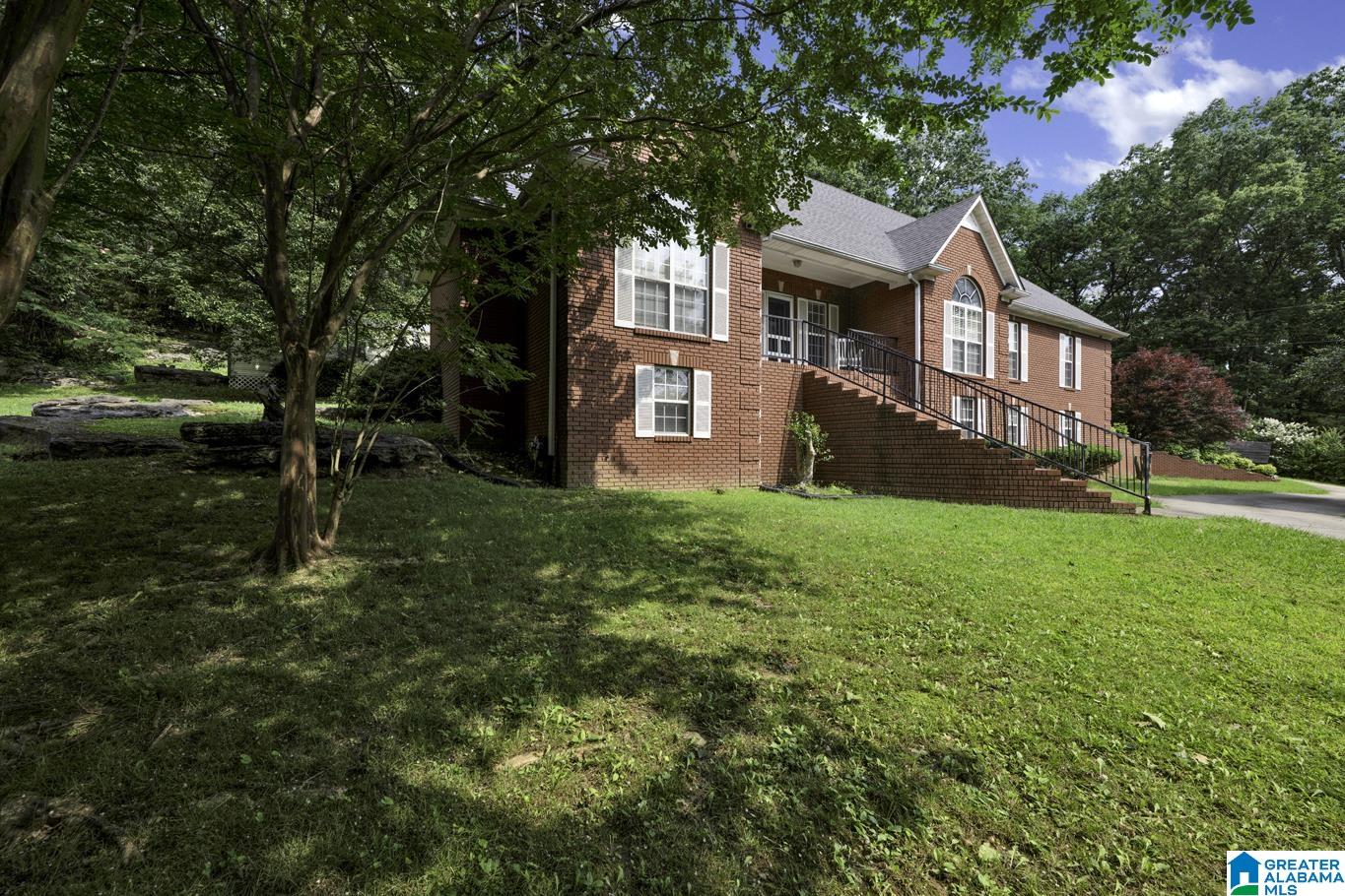 1410 Park Avenue Oneonta, AL 35121 - Photo 2 of 29