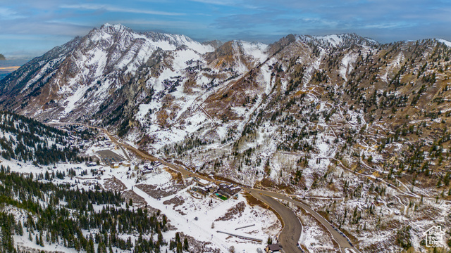 Arial view of Little Cottonwood Canyon