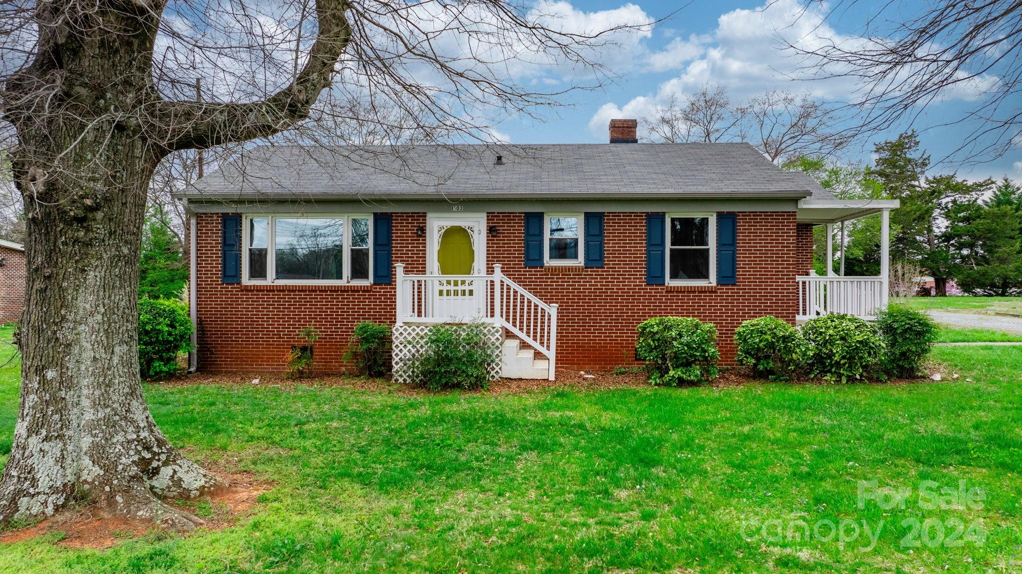 1503 County Home Road Conover, NC 28613 - Photo 2 of 33 Gallery Image 2