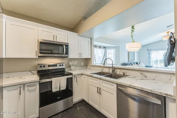 $399,500 | 1120 North Val Vista Drive, Unit 29, Gilbert, AZ 85234