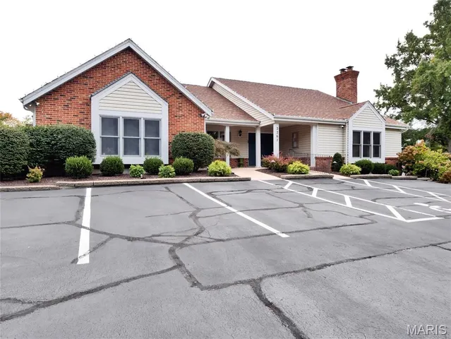 $169,900 | 2252 Riverwood Trails Drive, Florissant, MO 63031