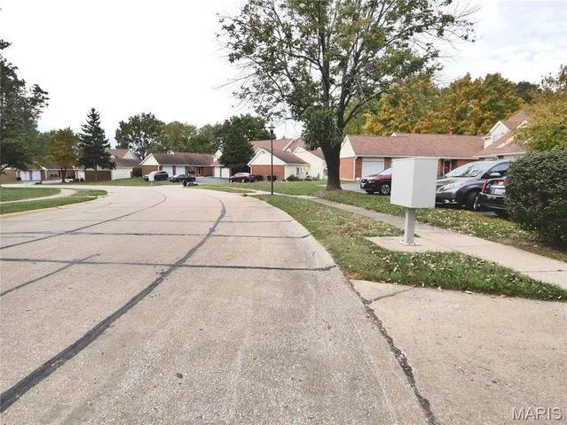$169,900 | 2252 Riverwood Trails Drive, Florissant, MO 63031