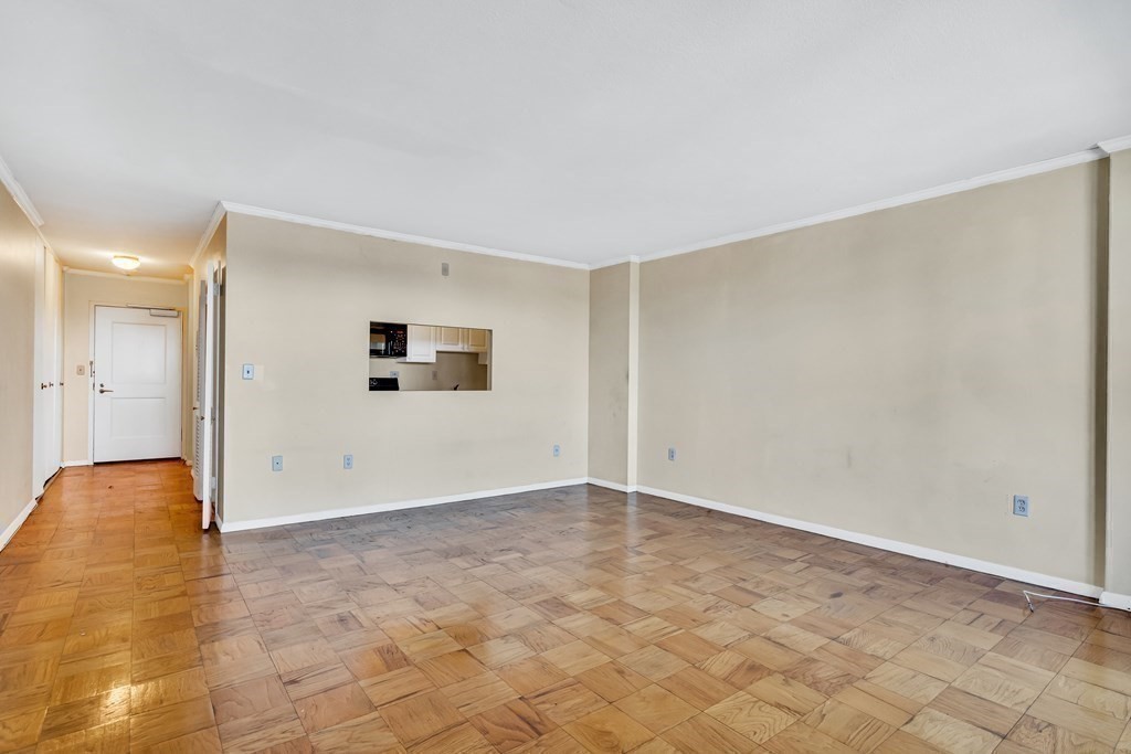 6 Whittier Place, Unit 7P Boston, MA 02114 - Photo 8 of 39