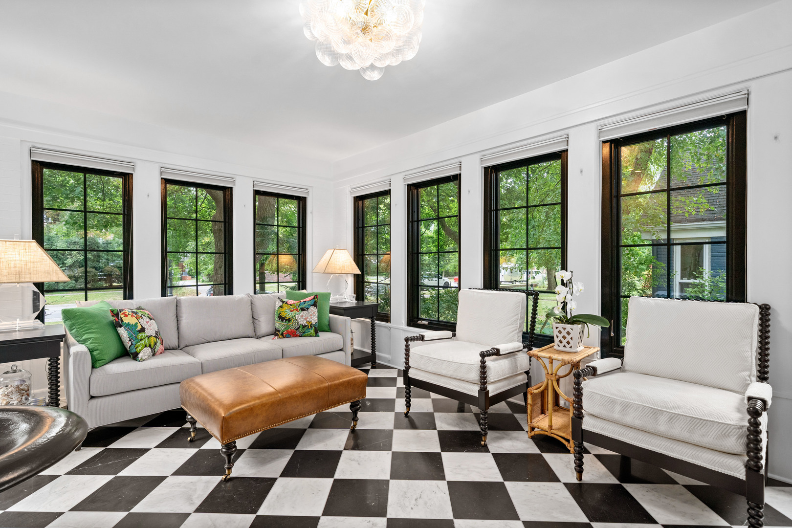 732 Sheridan Road Evanston, IL 60202 - Photo 2 of 46 a living room with furniture and a large window