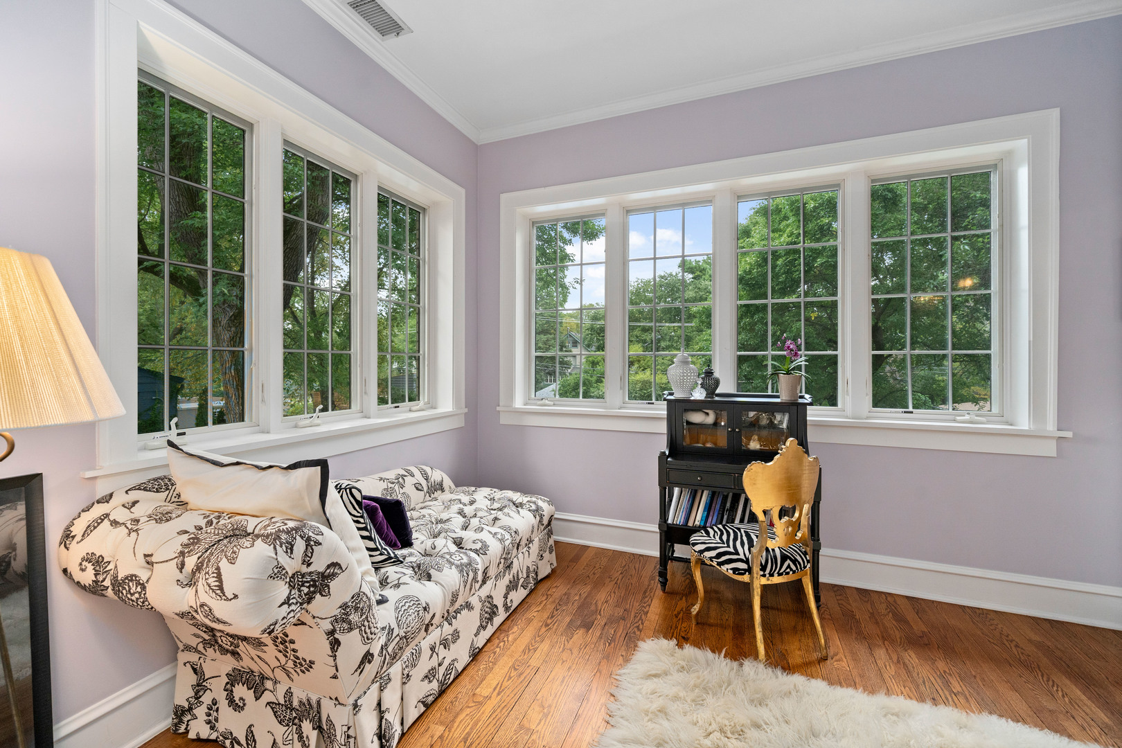 732 Sheridan Road Evanston, IL 60202 - Photo 31 of 46 a bed sitting in a bedroom next to a window