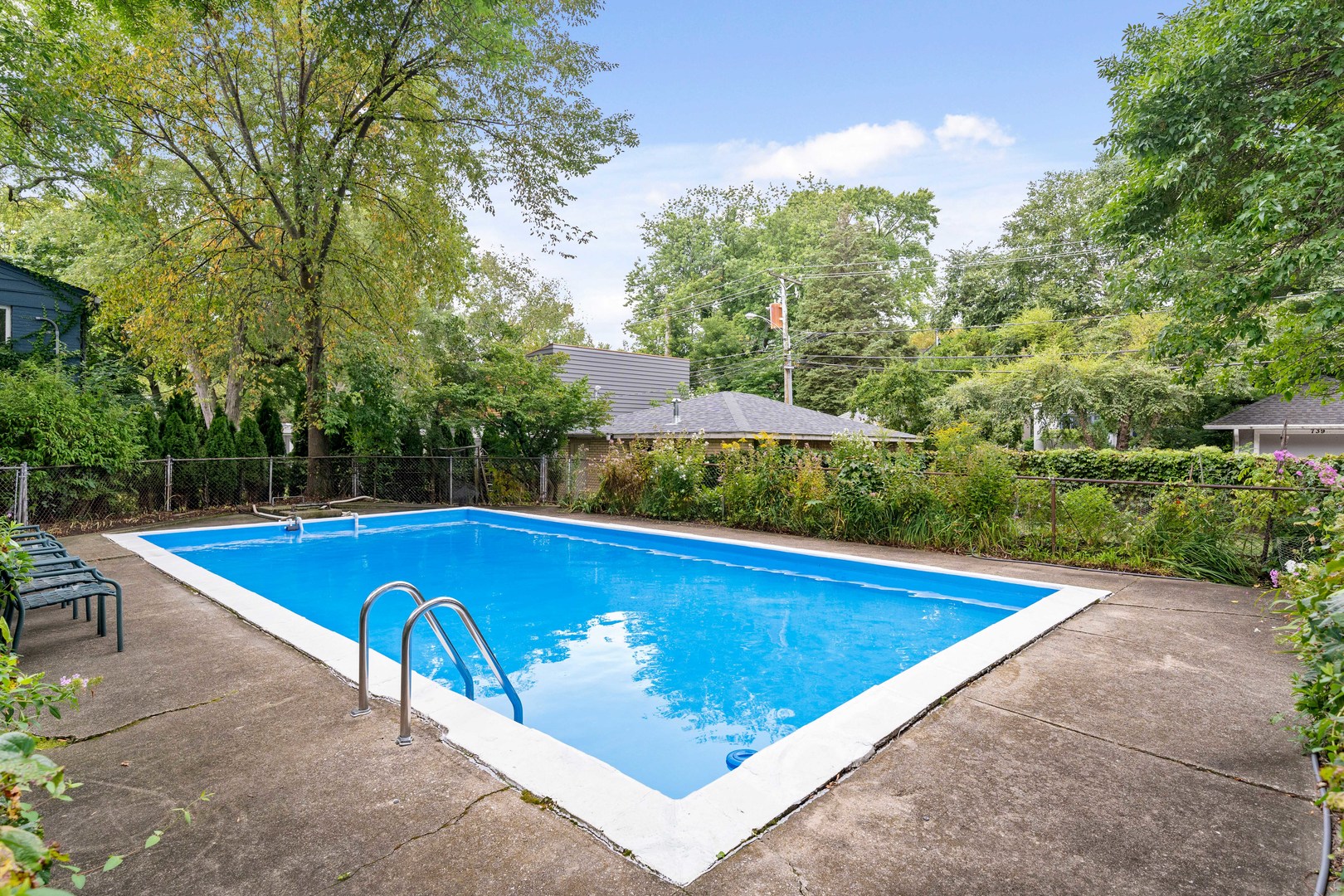 732 Sheridan Road Evanston, IL 60202 - Photo 45 of 46 a view of outdoor space yard swimming pool and patio