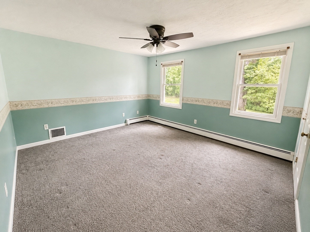 20 Pinecrest Road, Unit 20 Uxbridge, MA 01569 - Photo 12 of 26
