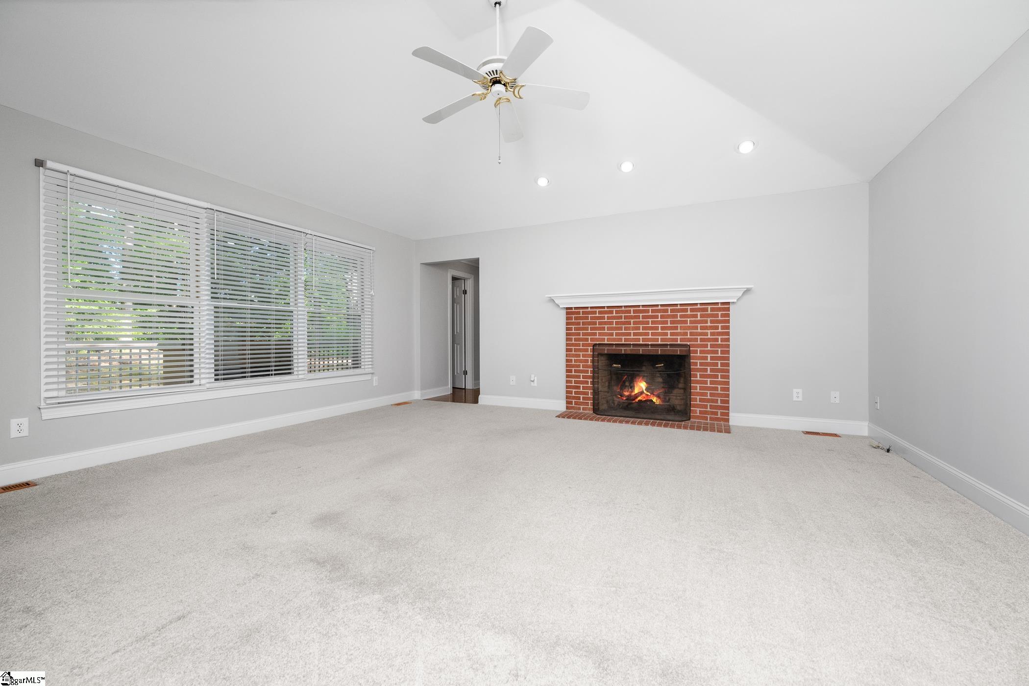 110 Robin Road Simpsonville, SC 29681 - Photo 9 of 30 Gallery Image 9