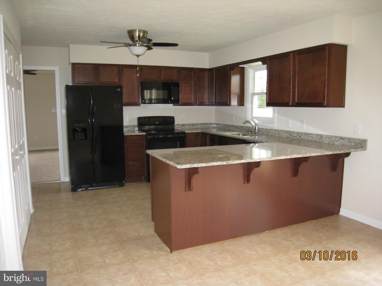 9026 Dahlgren Road King George, VA 22485 - Photo 4 of 23 Kitchen