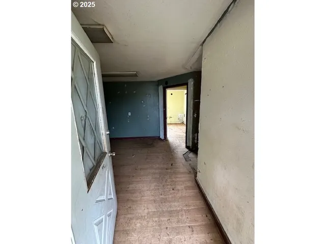 $198,000 | 1704 Highway 97, Goldendale, WA 98620