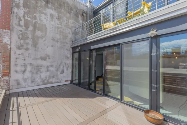 $400,000 | 301 Main Street, Unit D, Evansville, IN 47708