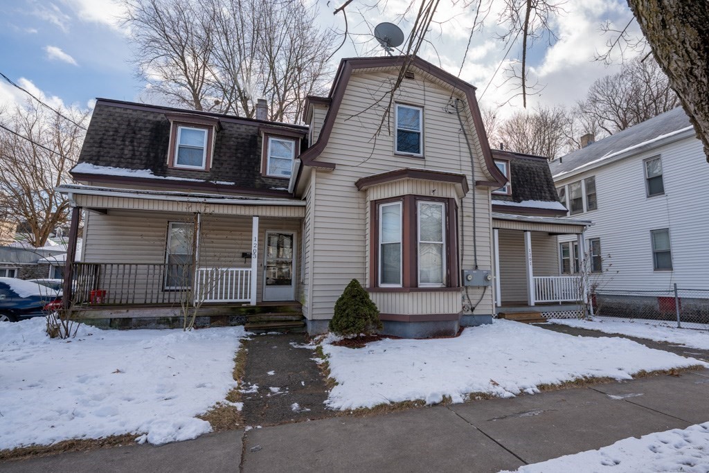 1201-1203 Worcester Street Springfield, MA 01151 - Photo 1 of 19 Gallery Image 1