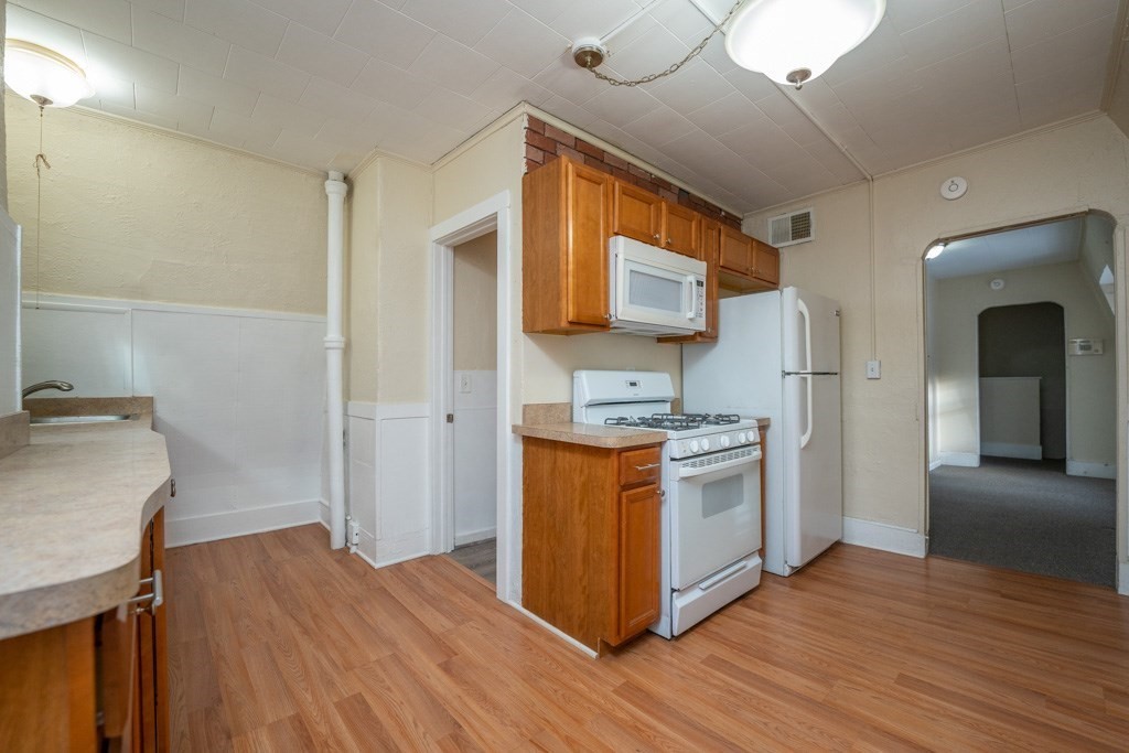 1201-1203 Worcester Street Springfield, MA 01151 - Photo 3 of 19 Gallery Image 3