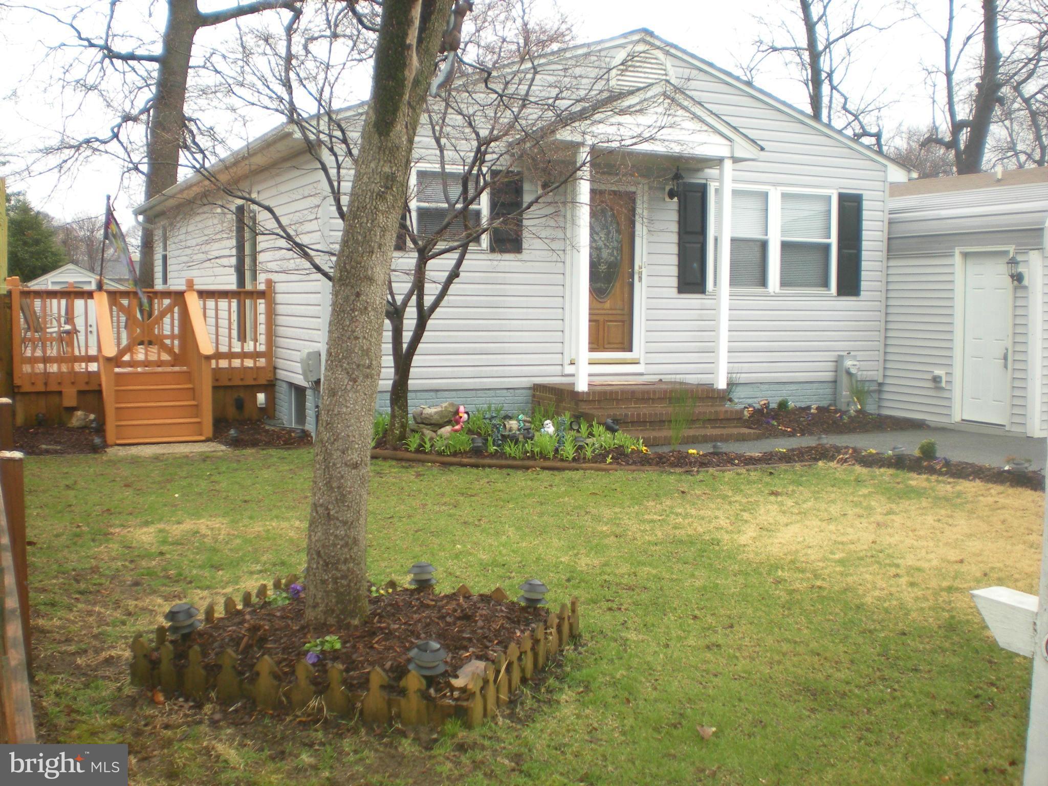7808 East Shore Road Pasadena, MD 21122 - Photo 26 of 30 Exterior (Front)