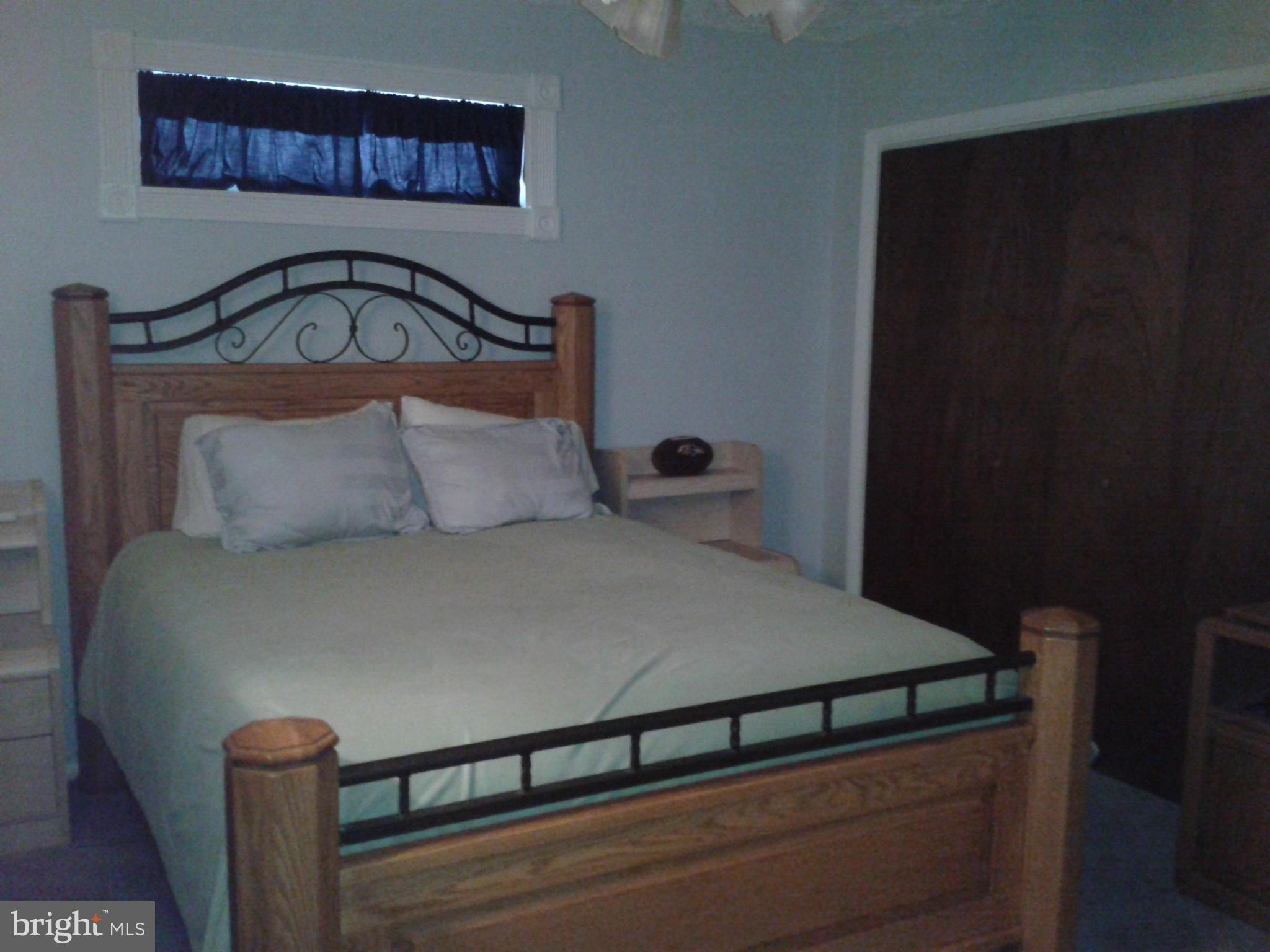 7808 East Shore Road Pasadena, MD 21122 - Photo 10 of 30 Bedroom (Master)