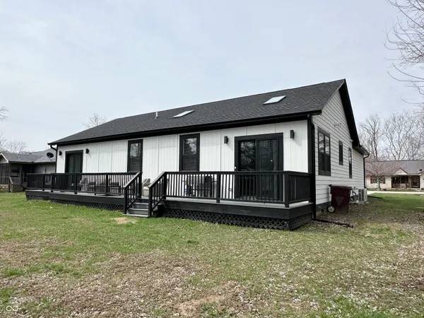 $375,000 | 378 Mill Spring Court, Fillmore, IN 46128