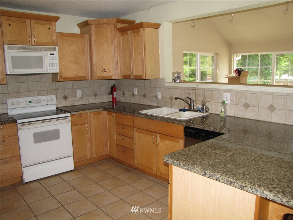 2759 East Badger Road Everson, WA 98247 - Photo 10 of 23