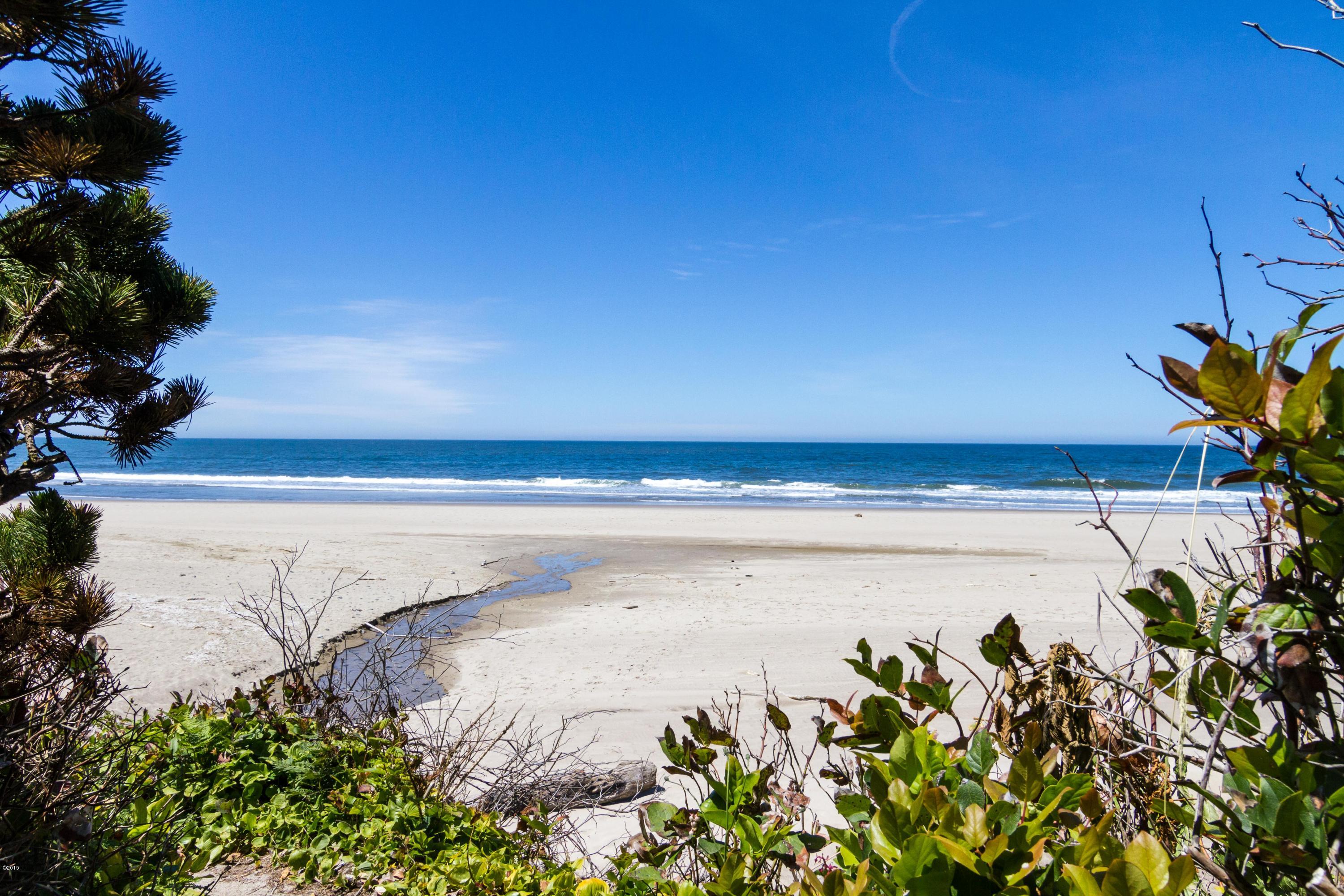 80 Ridge Place Depoe Bay, OR 97341 - Photo 11 of 36 Beach Access