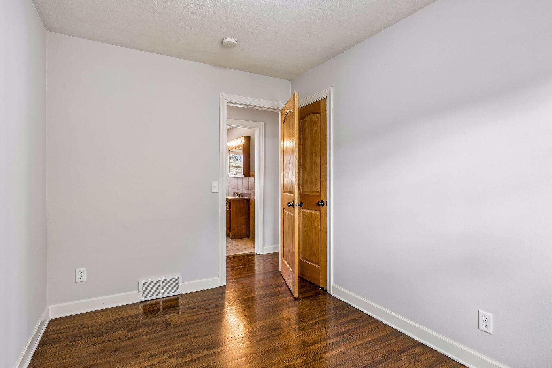 3919 Tyler Street Northeast Columbia Heights, MN 55421 - Photo 12 of 37