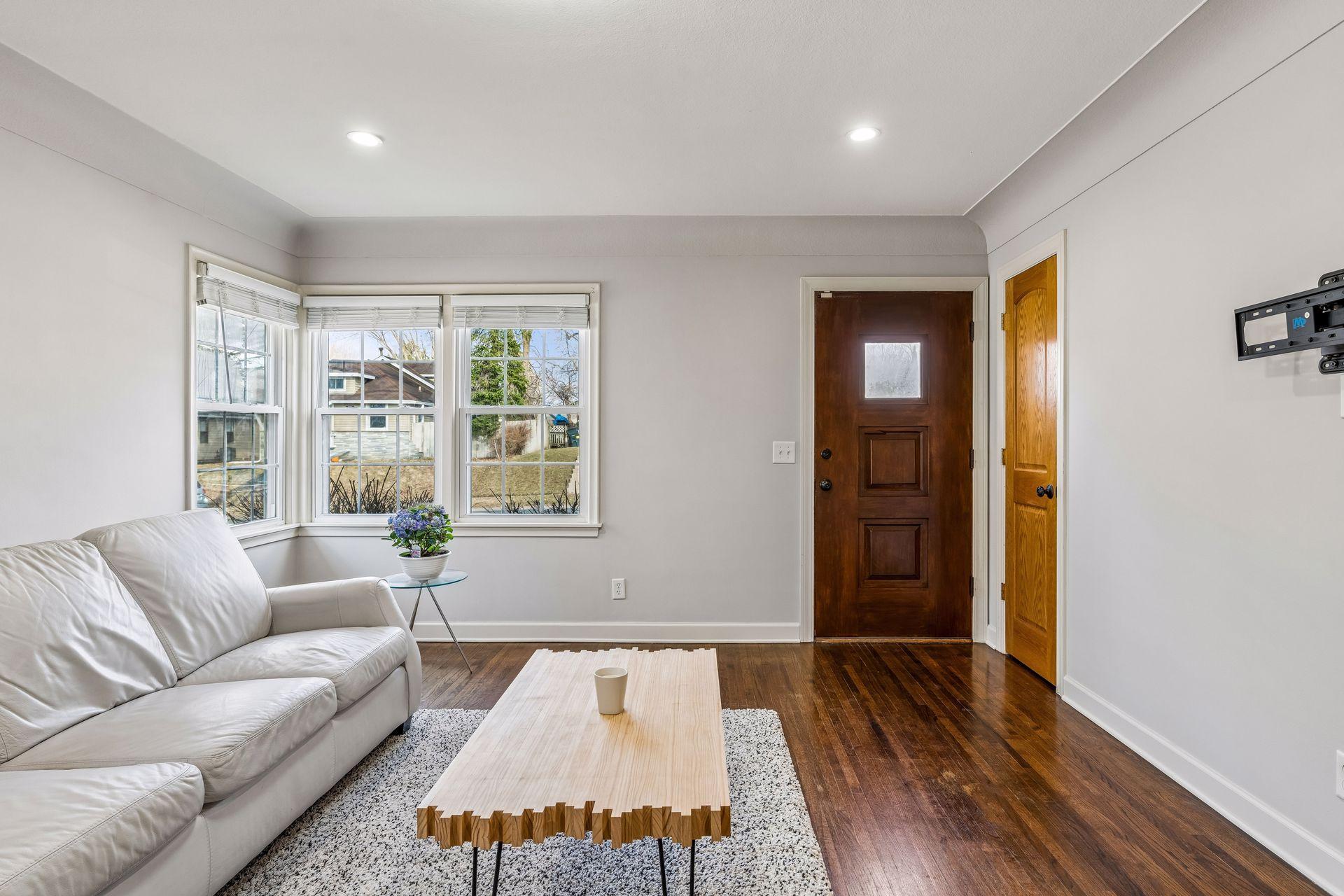 3919 Tyler Street Northeast Columbia Heights, MN 55421 - Photo 3 of 37