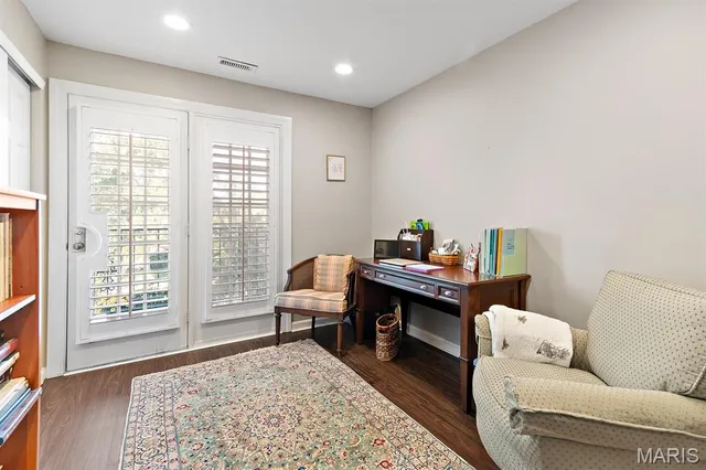 $415,000 | 522 North Kirkwood Road, Unit 2B, Kirkwood, MO 63122