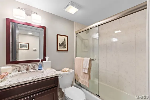 $415,000 | 522 North Kirkwood Road, Unit 2B, Kirkwood, MO 63122