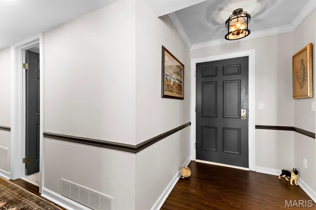 $415,000 | 522 North Kirkwood Road, Unit 2B, Kirkwood, MO 63122