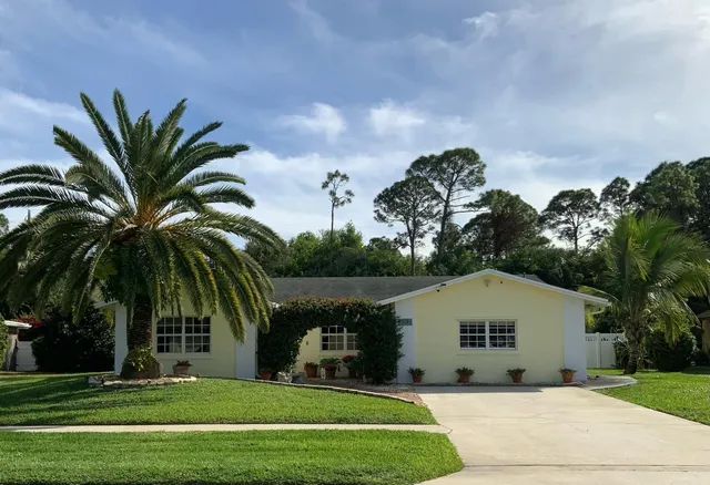 $599,900 | 113 Barcelona Drive, Royal Palm Beach, FL 33411