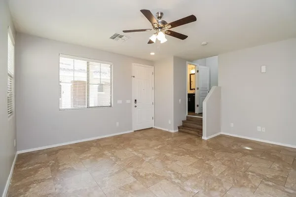 $2,375 | 92 East Catclaw Street, Gilbert, AZ 85296