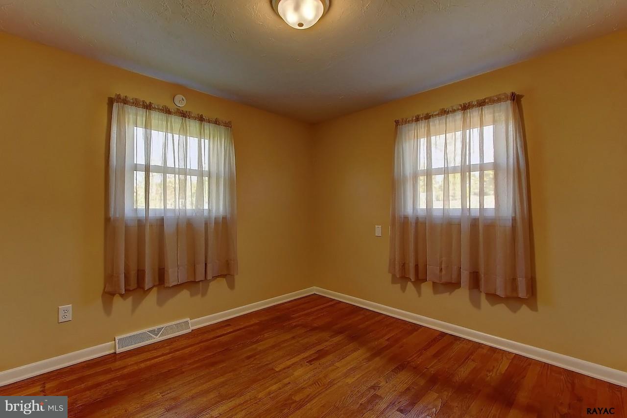 2271 Delta Road Brogue, PA 17309 - Photo 13 of 28 Gallery Image 13