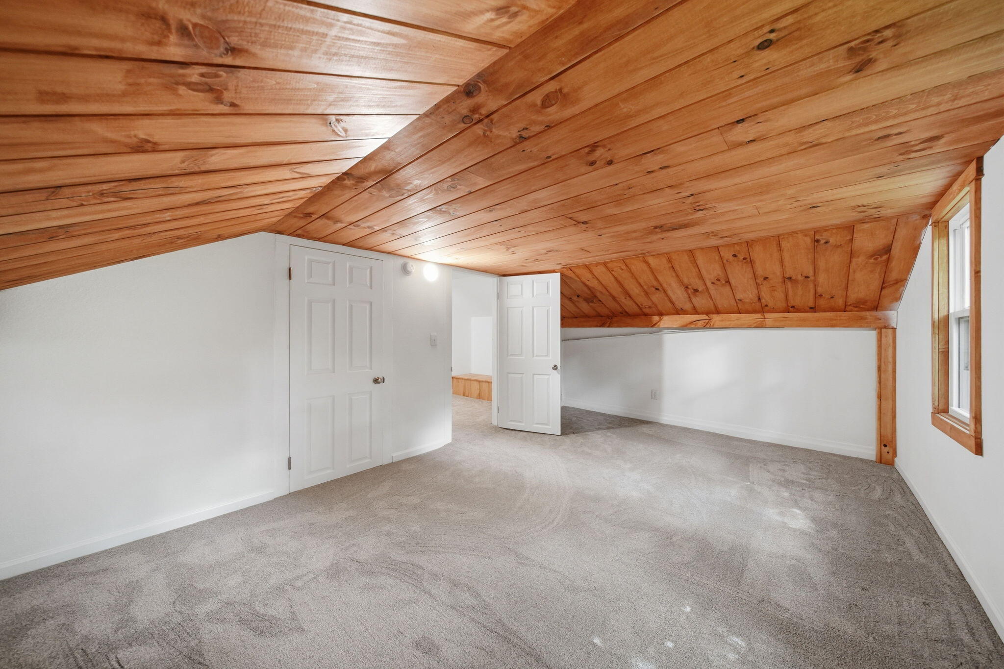 10500 Moscow Road Jonesville, MI 49250 - Photo 35 of 57 Upper Room #2