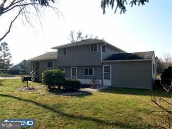 202 Winding Way Road Stratford, NJ 08084 - Photo 3 of 6