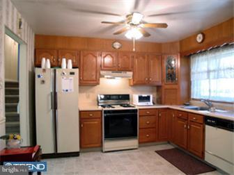 202 Winding Way Road Stratford, NJ 08084 - Photo 4 of 6