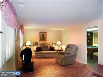 202 Winding Way Road Stratford, NJ 08084 - Photo 5 of 6